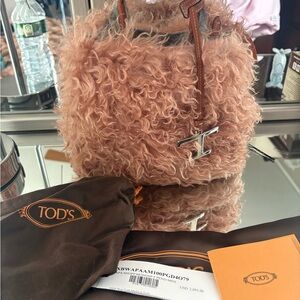 Tod's Luxurious Pink Fur Shoulder Bag (shearling)